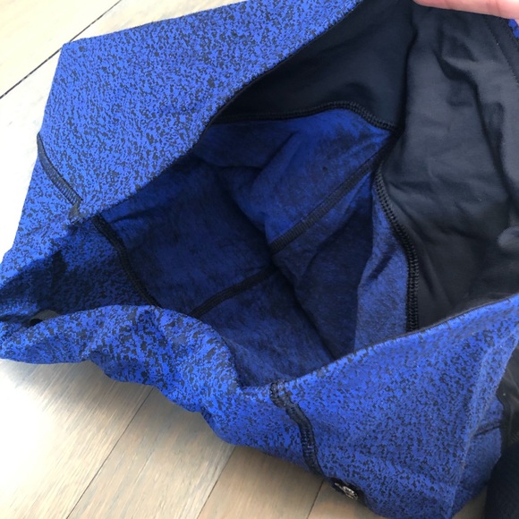 LULU LEMON CROPPED MESH LEGGINGS SIZE 8 - Picture 4 of 4